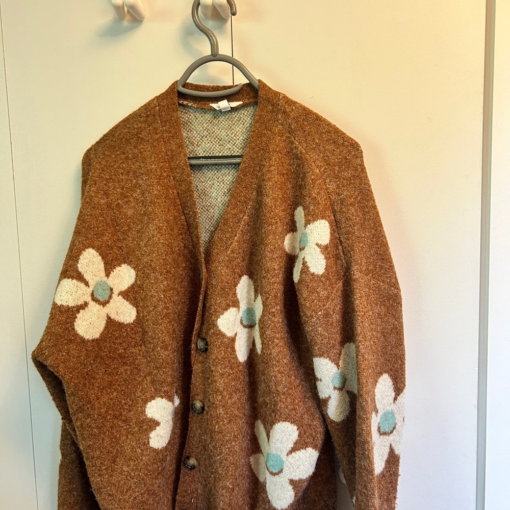 Ascot and hart Brown Floral Cardigan Sweater